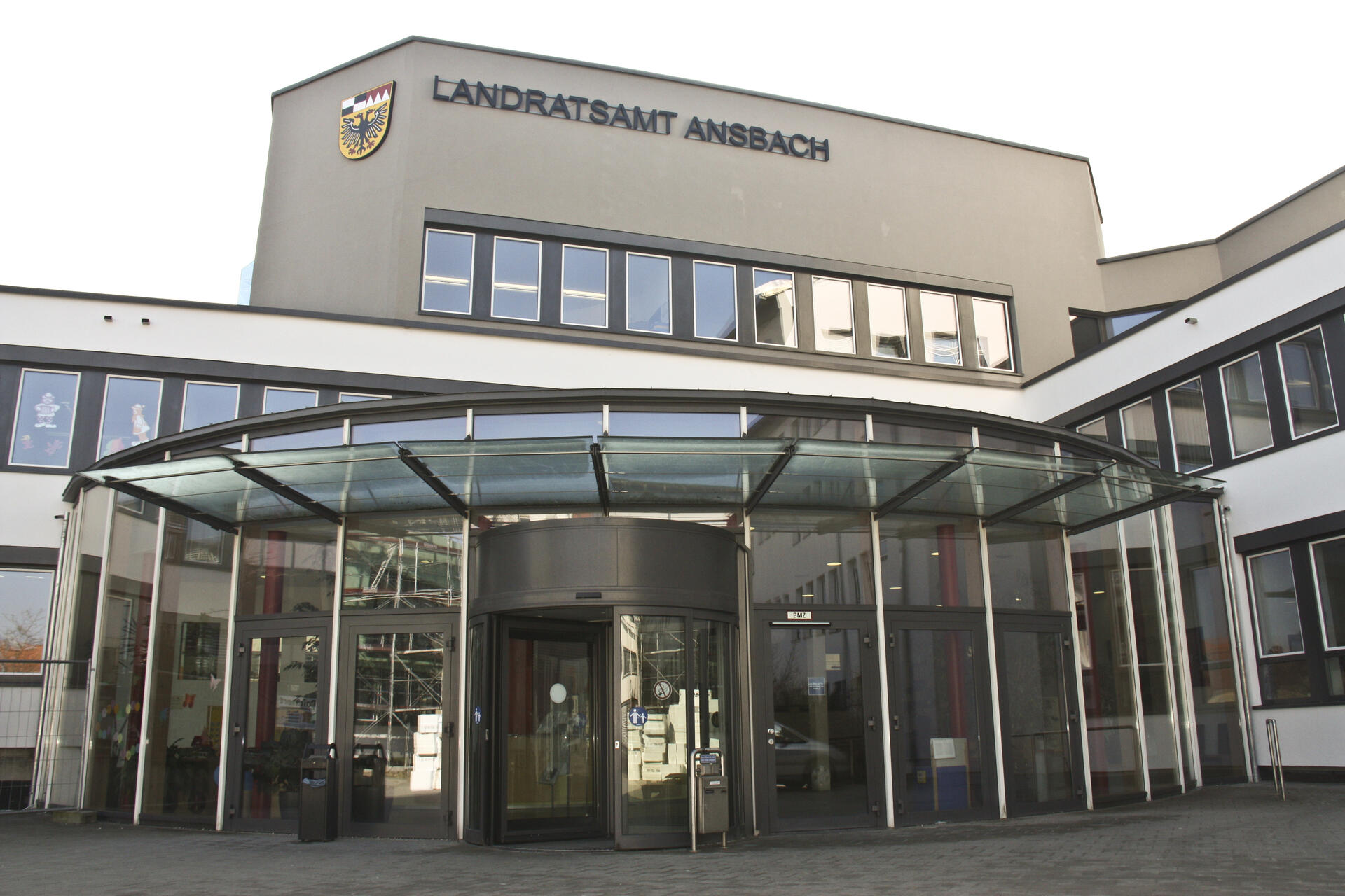 Landratsamt Ansbach - Eingang