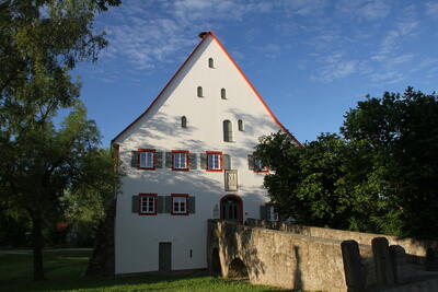 Bild vergr&ouml;&szlig;ern: Rathaus in Aurach