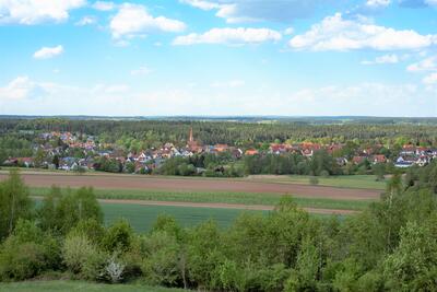 Bild vergr&ouml;&szlig;ern: Ortsansicht aus Burk