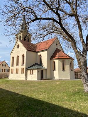 Bild vergr&ouml;&szlig;ern: Kirche St.Ursula in Dentlein am Forst