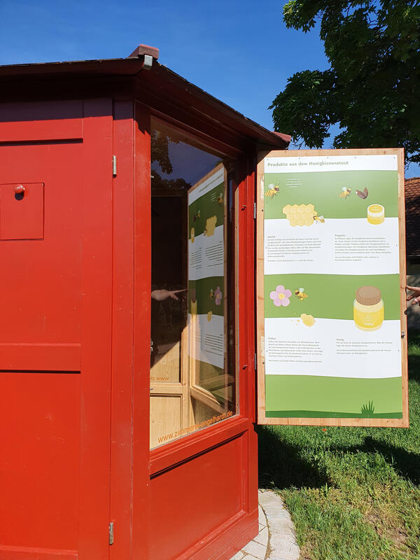 Bild vergr&ouml;&szlig;ern: Via Mali Station Bienenpavillon