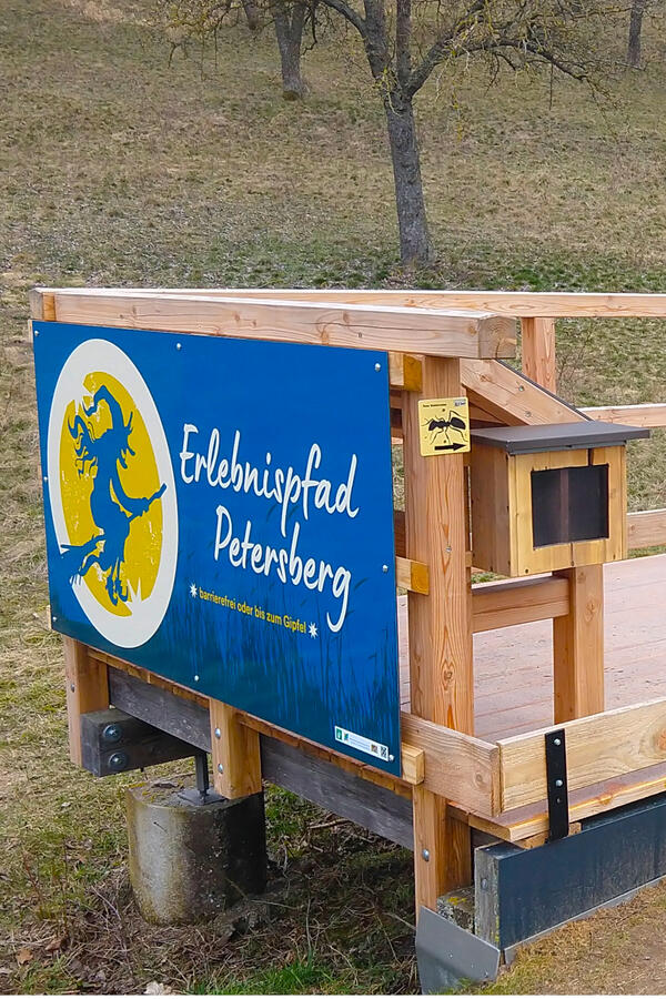 Bild vergr&ouml;&szlig;ern: Erlebnispfad Petersberg Einführungsstation