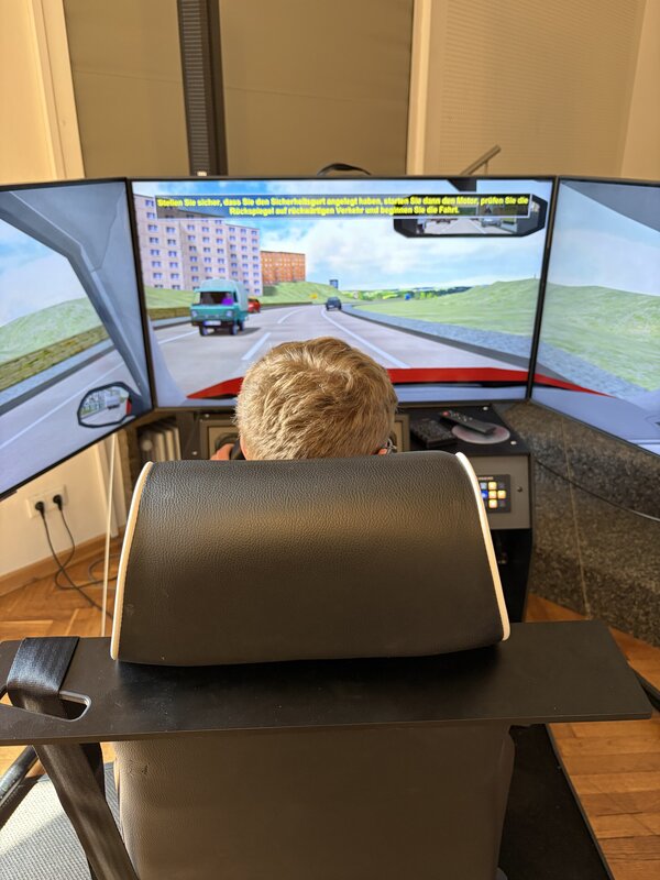 Bild vergr&ouml;&szlig;ern: Nutzung Fahrsimulator